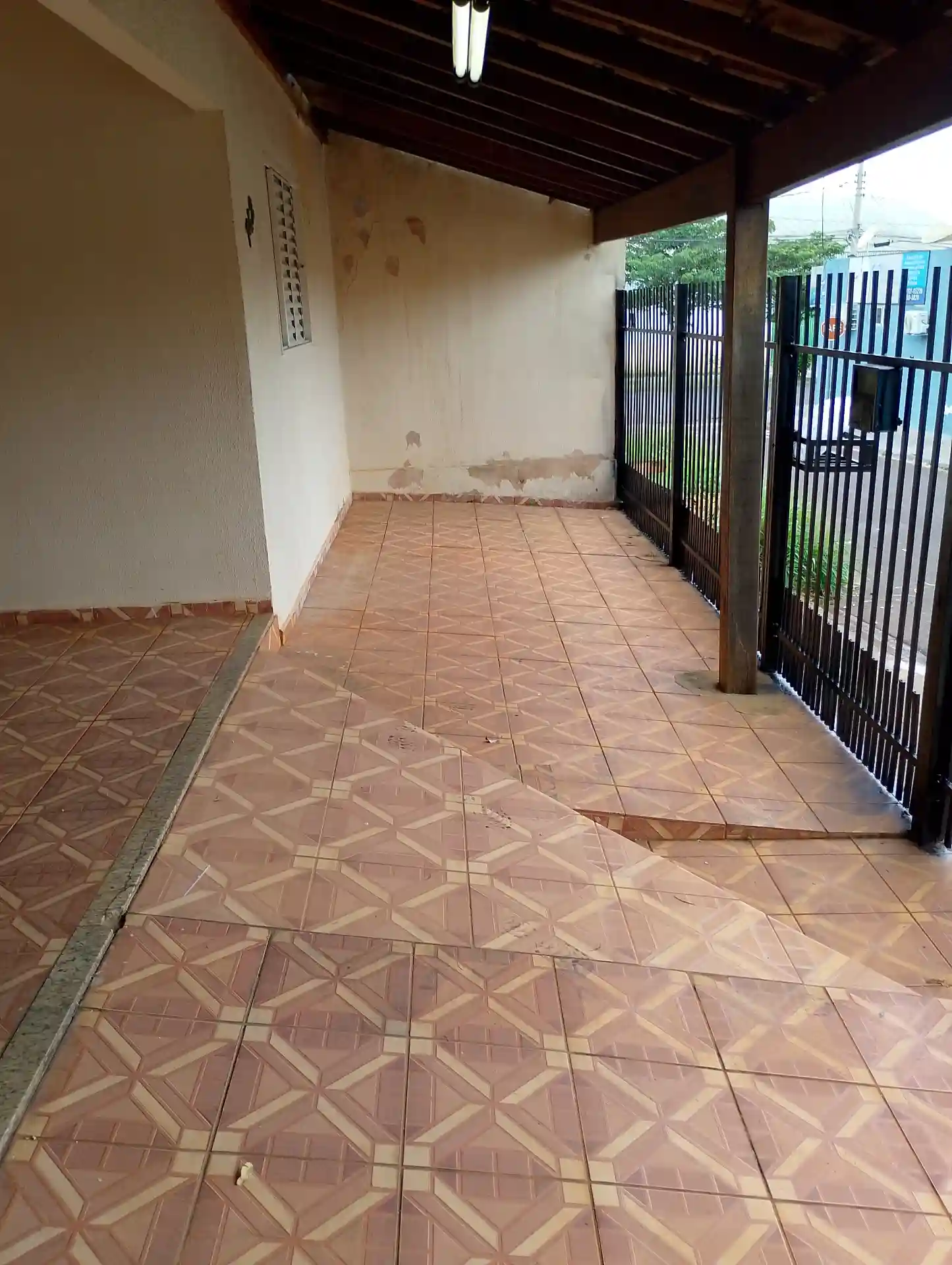 Casa com 3 quartos à venda, 100m² — foto 2 de 15