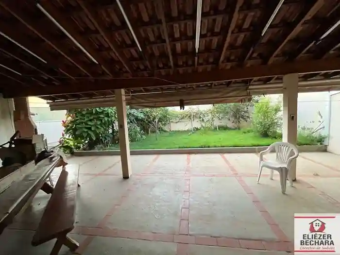 Casa com 3 quartos à venda, 220m² — foto 18 de 18