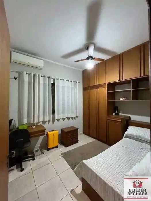 Casa com 3 quartos à venda, 220m² — foto 9 de 18