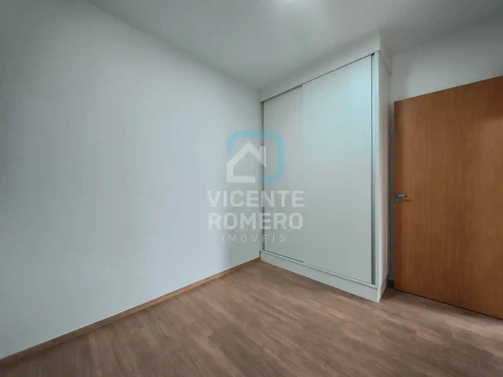 Apartamento com 2 quartos para aluguel, 45m² — foto 2 de 16