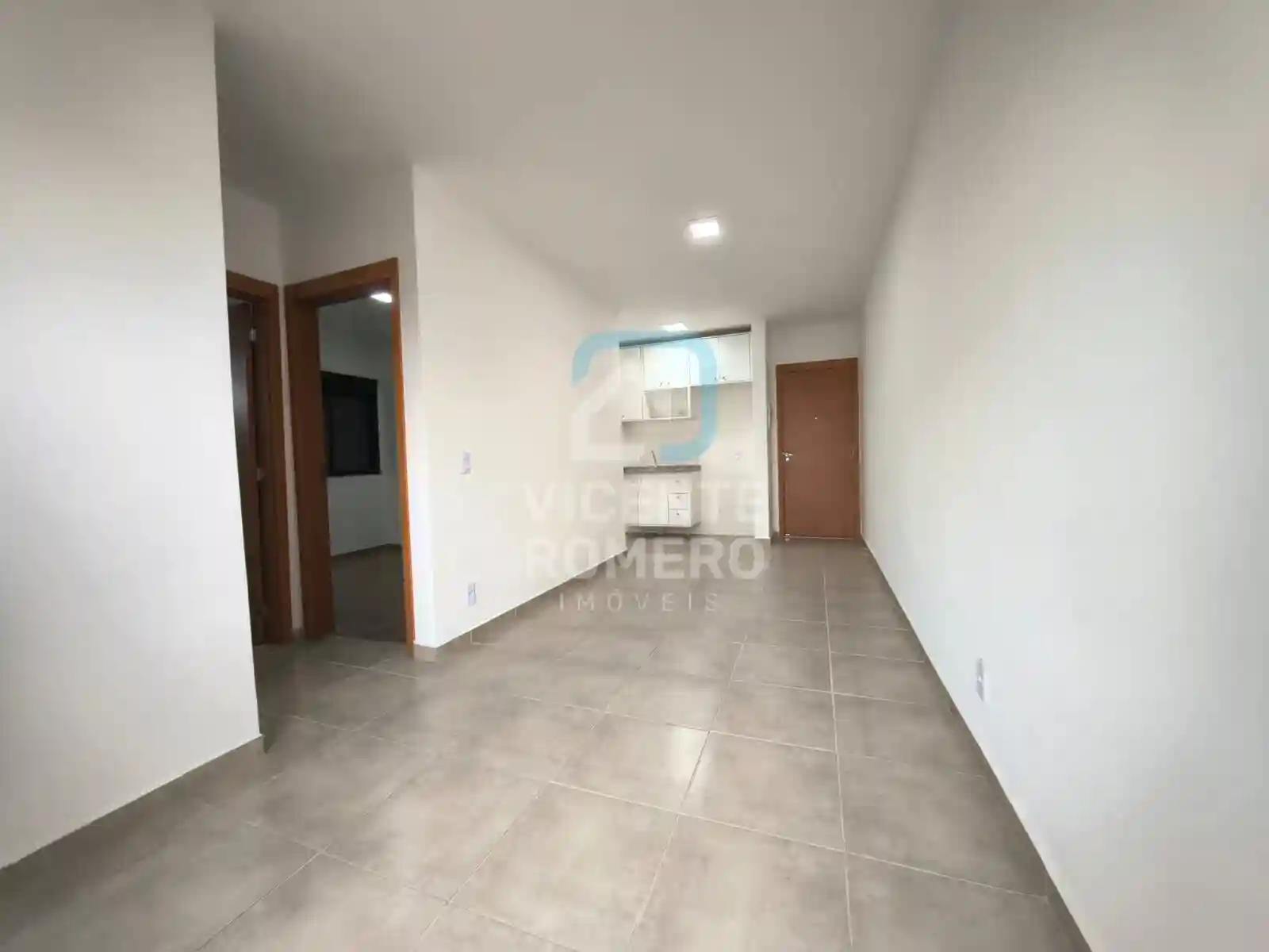 Apartamento com 2 quartos para aluguel, 45m² — foto 1 de 16