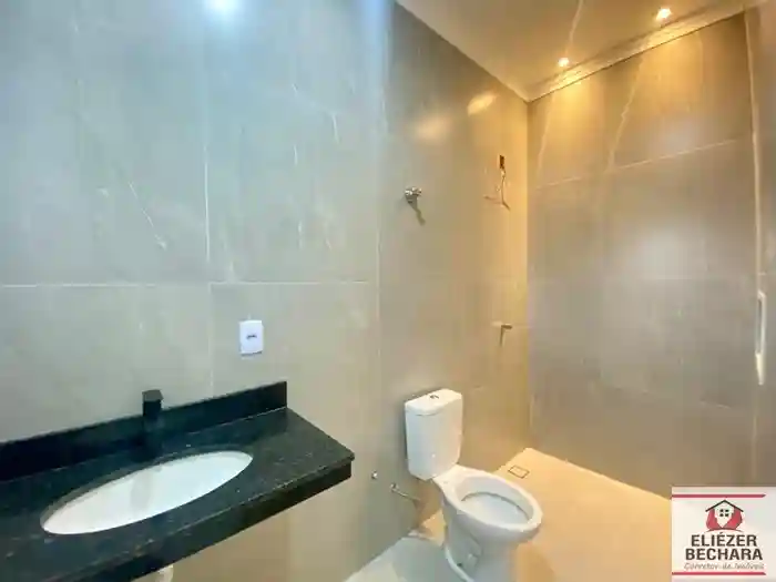 Casa com 2 quartos à venda, 85m² — foto 2 de 15