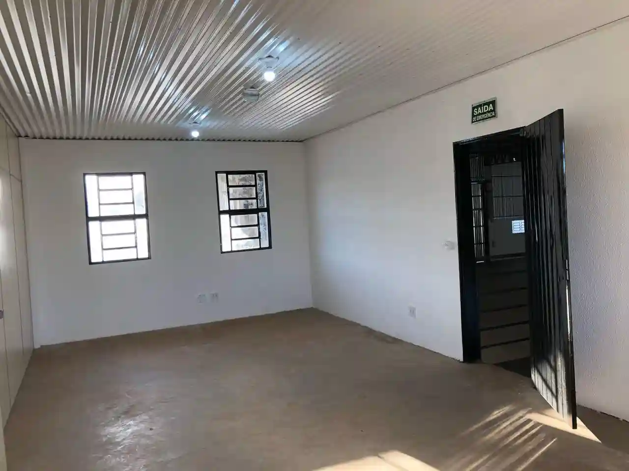 Galpão / Depósito / Armazém  para aluguel, 1250m² — foto 7 de 11