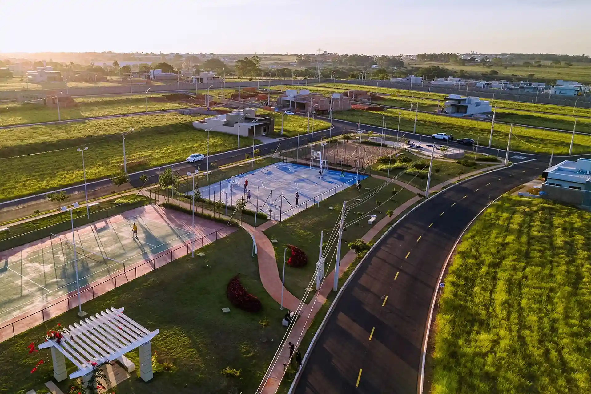 Terreno / Lote / Condomínio  à venda, 253m² — foto 3 de 5