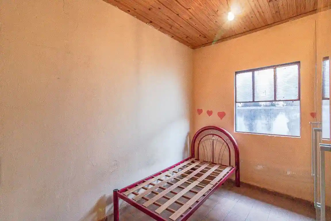 Casa com 2 quartos à venda, 200m² — foto 8 de 17