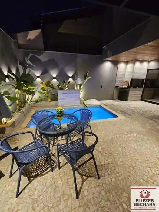 Casa com 3 quartos à venda, 130m² — foto 1 de 26