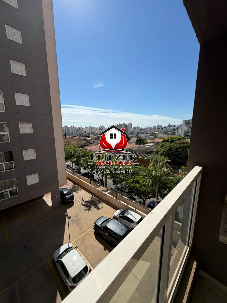 Apartamento com 2 quartos à venda, 60m² — foto 2 de 13