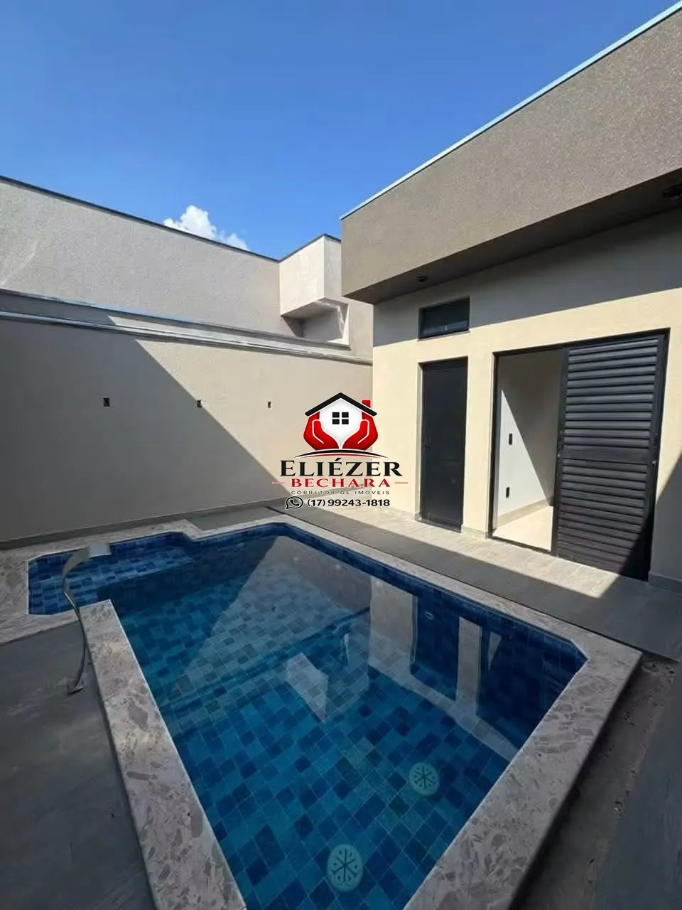 Casa com 3 quartos à venda, 128m² — foto 1 de 13