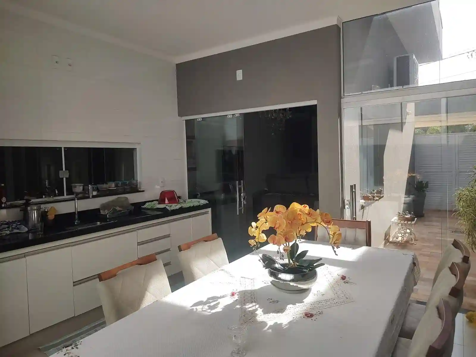 Casa de Condomínio com 3 quartos à venda, 253m² — foto 12 de 17