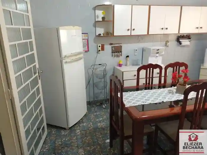 Casa com 3 quartos à venda, 224m² — foto 33 de 60