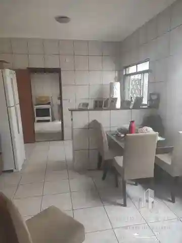 Casa com 4 quartos à venda, 360m² — foto 10 de 12