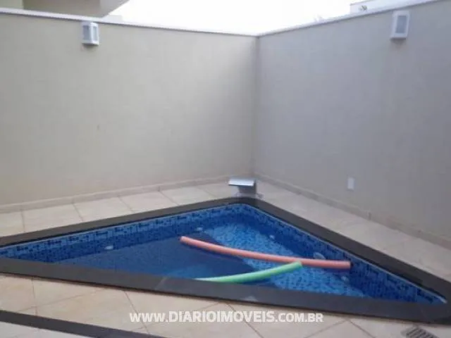 Casa de Condomínio à venda — foto 1 de 3