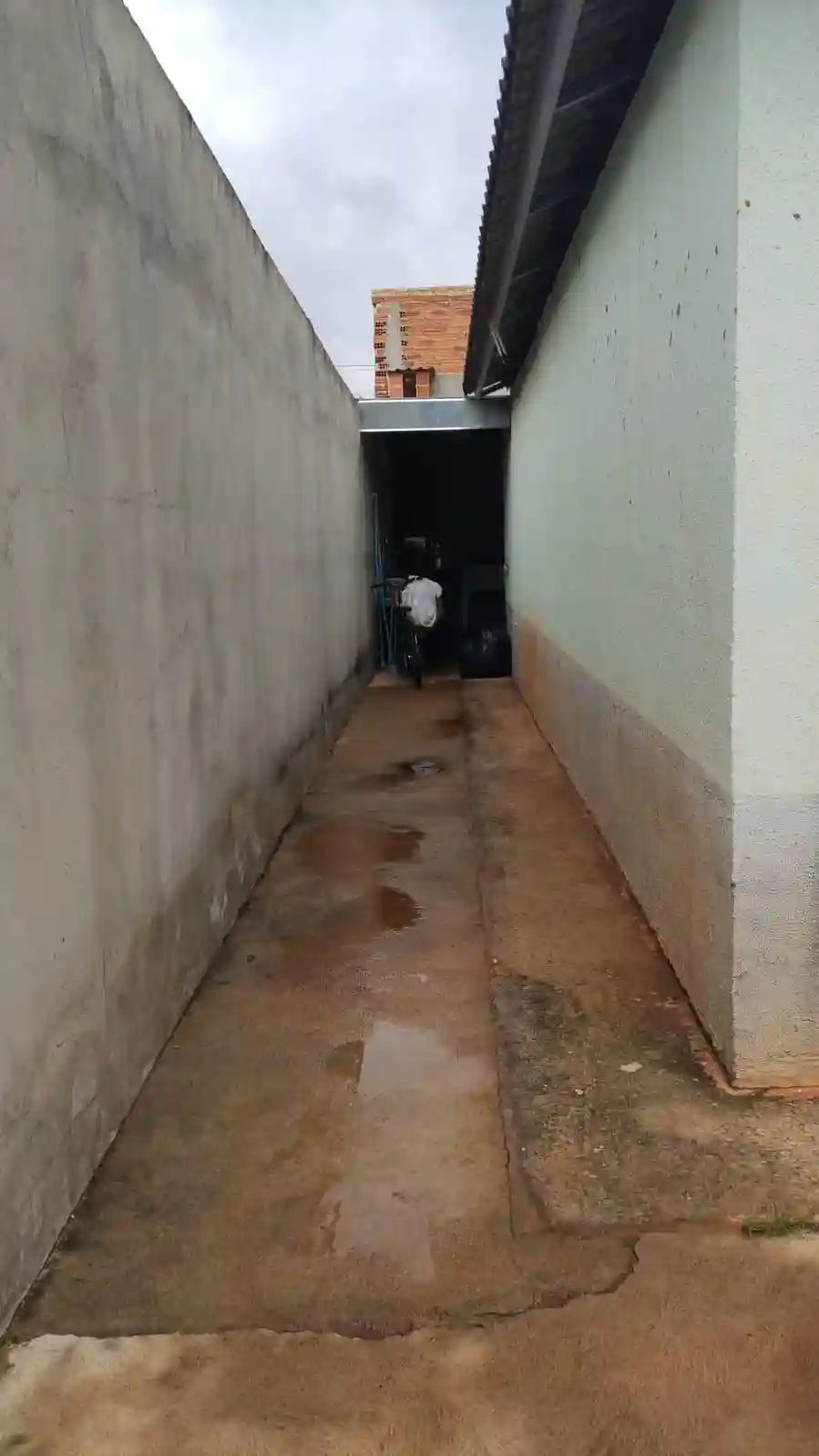 Casa com 2 quartos à venda, 200m² — foto 2 de 11