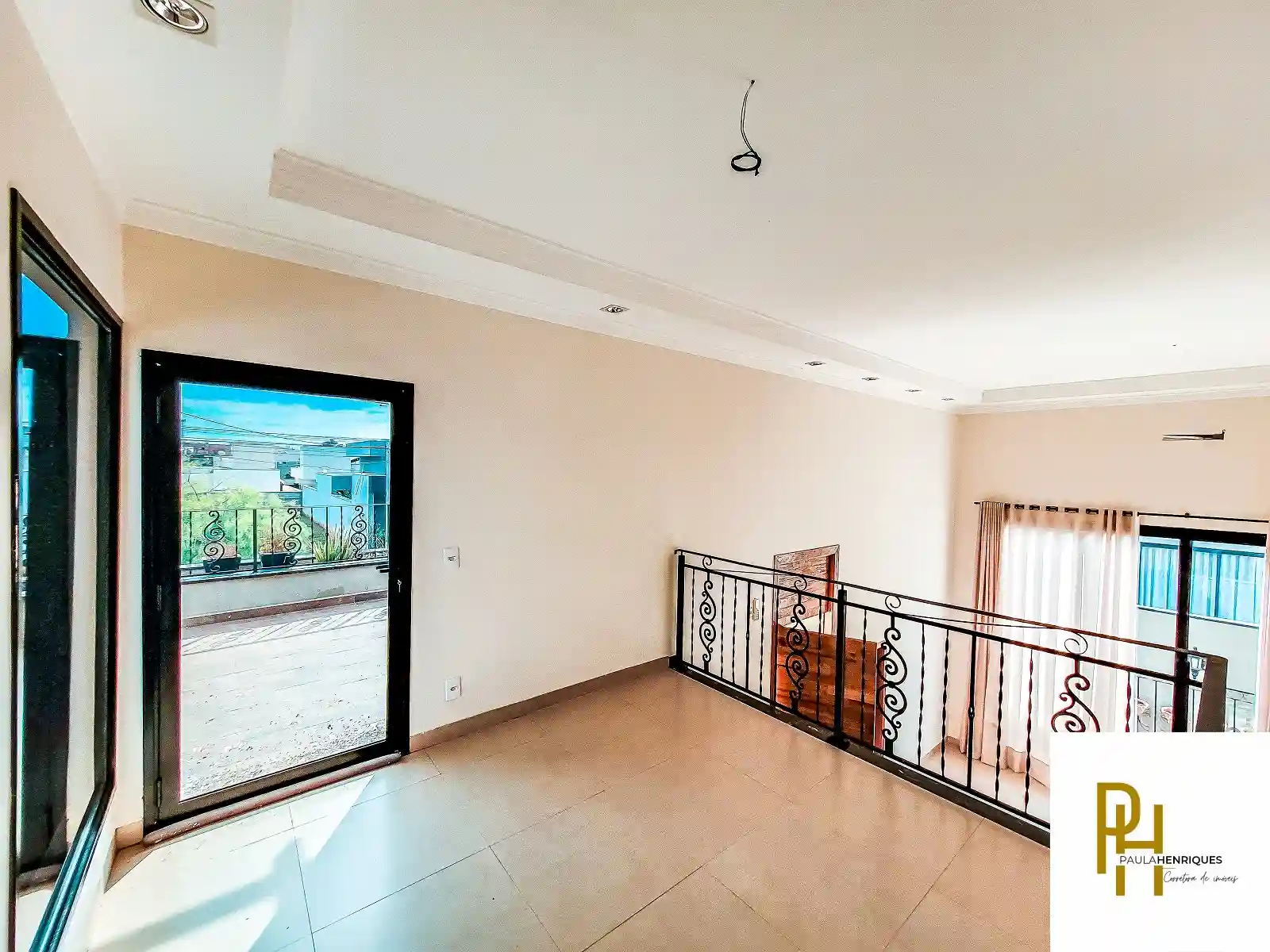 Casa de Condomínio com 3 quartos à venda, 253m² — foto 6 de 28