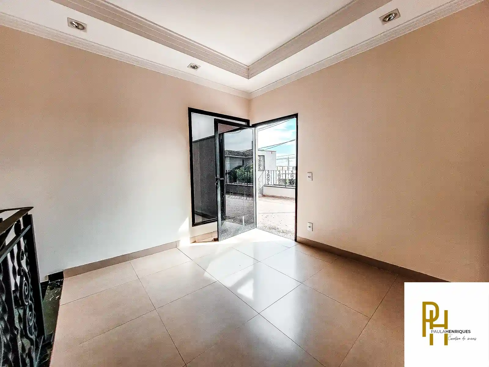 Casa de Condomínio com 3 quartos à venda, 253m² — foto 8 de 28