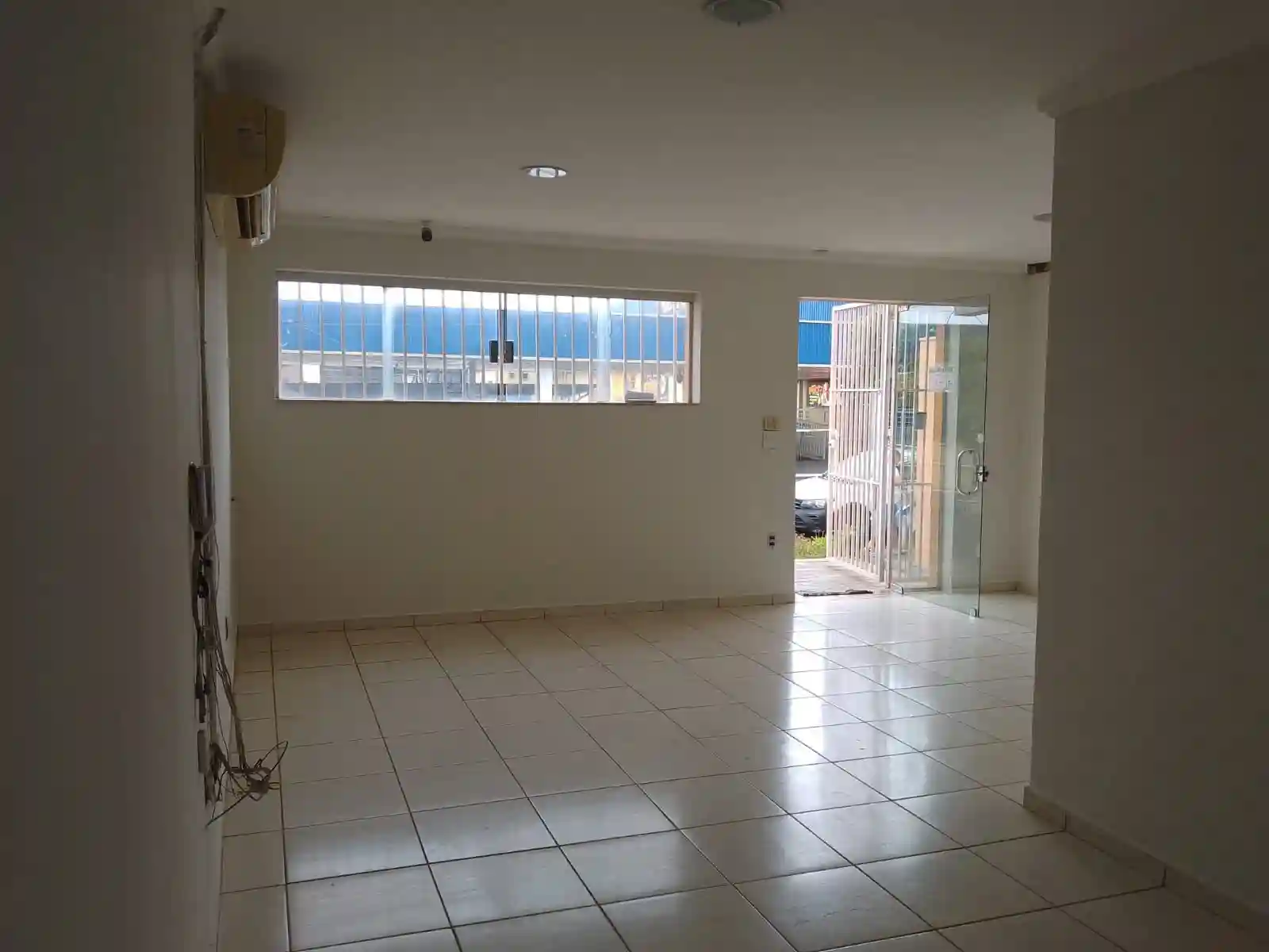 Loja / Salão / Ponto Comercial para aluguel, 200m² — foto 4 de 22