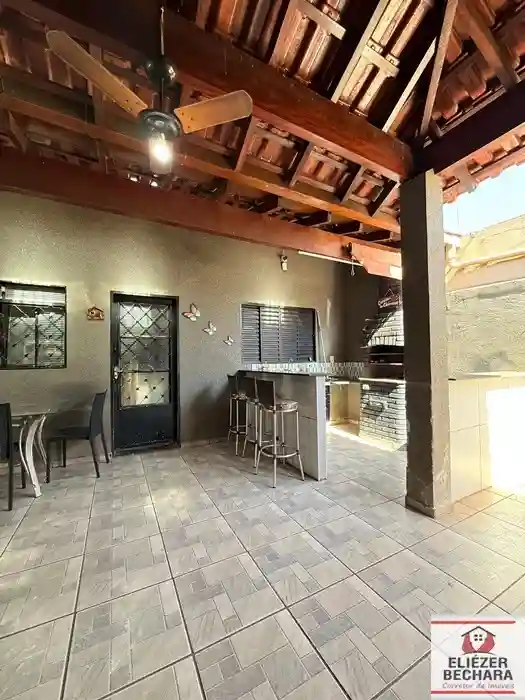 Casa com 3 quartos à venda, 200m² — foto 23 de 26