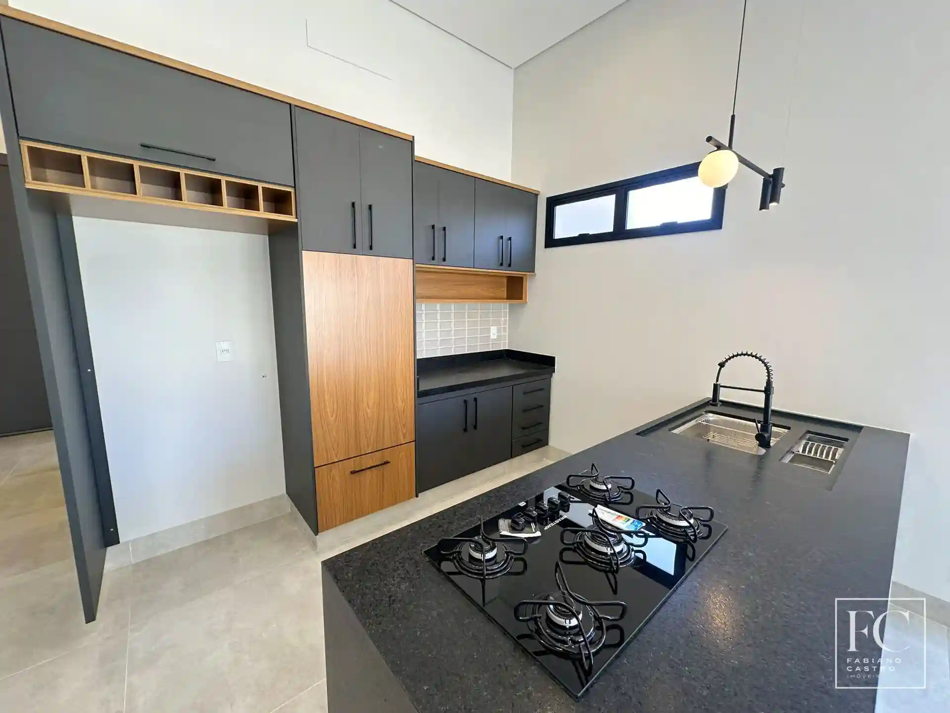 Casa de Condomínio com 3 quartos à venda, 165m² — foto 10 de 24