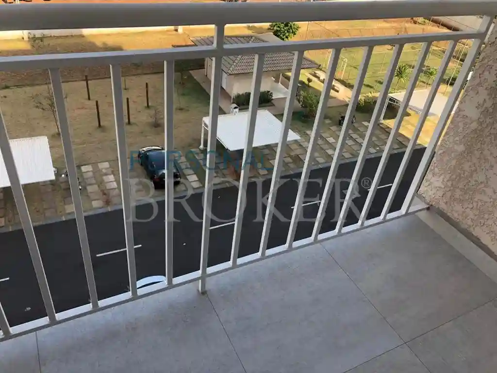 Apartamento com 2 quartos à venda, 50m² — foto 2 de 9