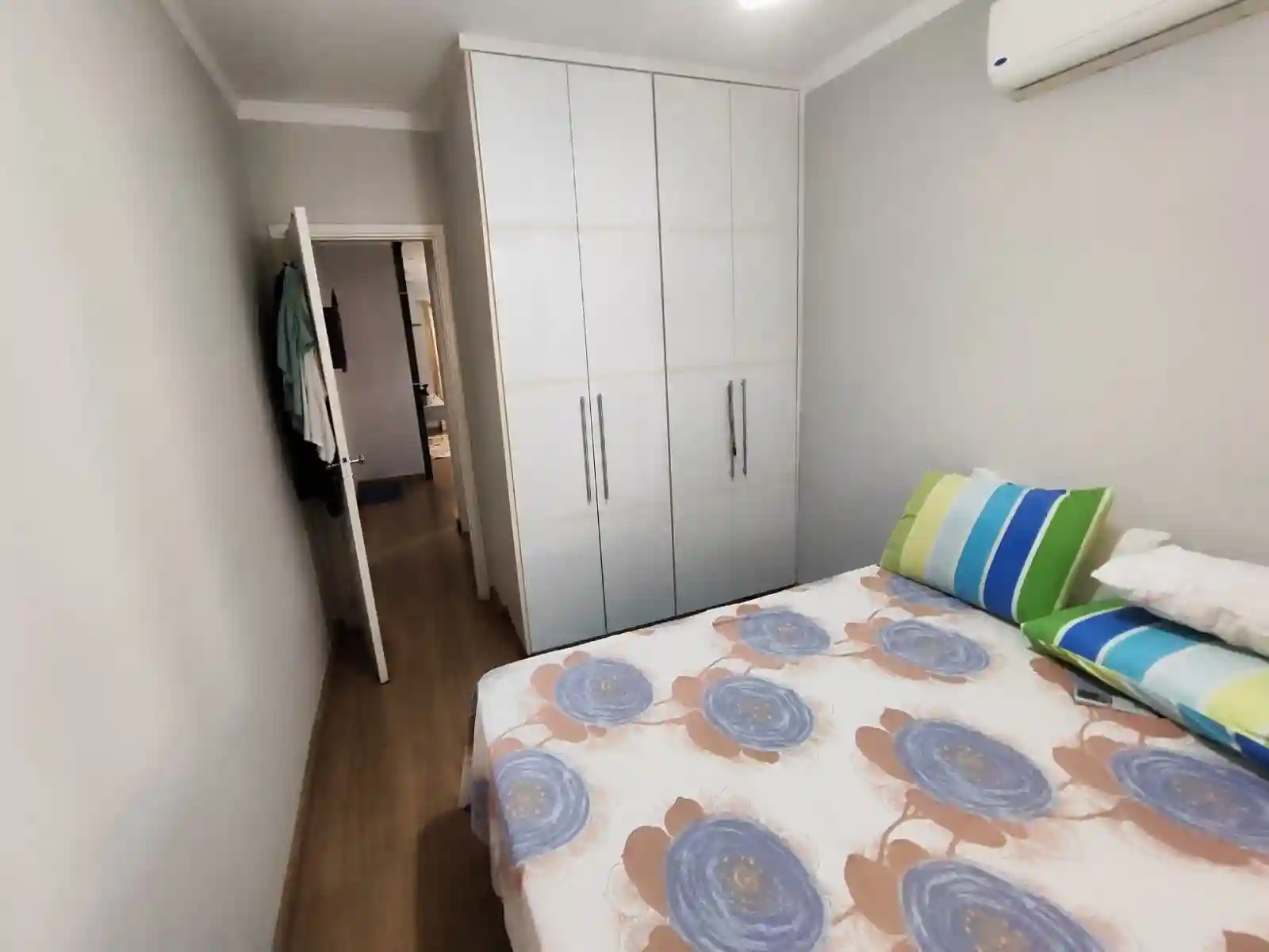 Casa de Condomínio com 3 quartos à venda, 126m² — foto 2 de 7