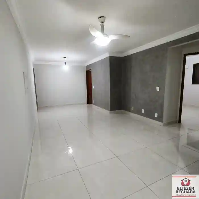 Apartamento com 2 quartos à venda, 70m² — foto 9 de 11
