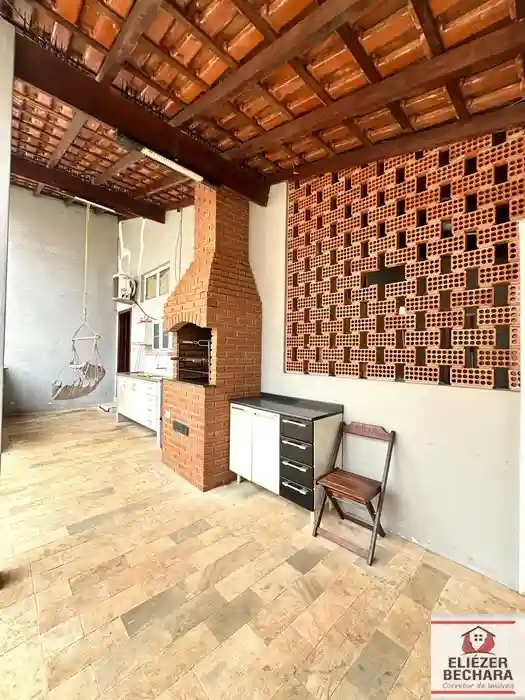 Casa com 3 quartos à venda, 300m² — foto 26 de 29