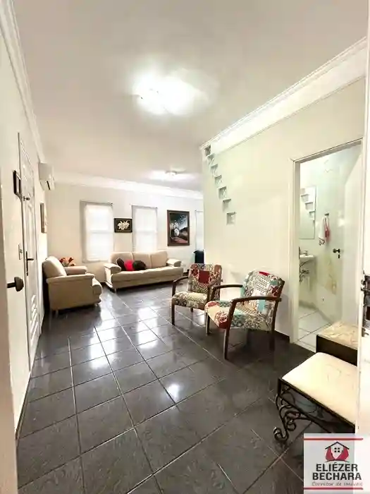 Casa com 3 quartos à venda, 300m² — foto 10 de 29