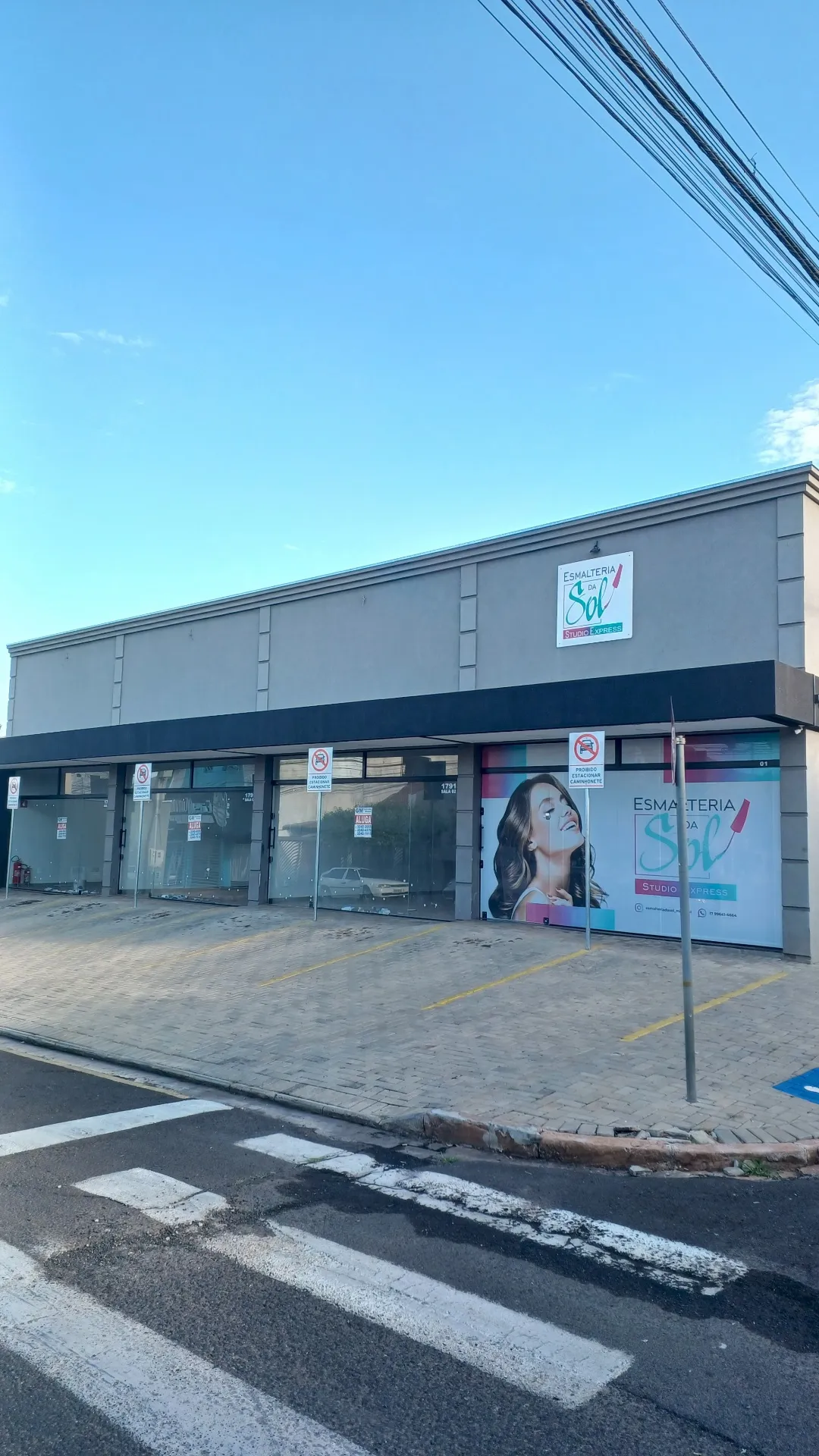 Loja / Salão / Ponto Comercial para aluguel, 49m² — foto 1 de 4