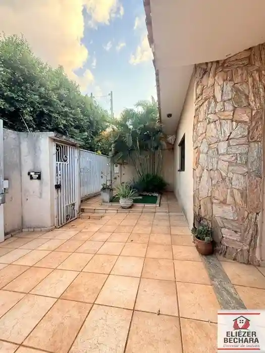 Casa com 3 quartos à venda, 280m² — foto 21 de 35
