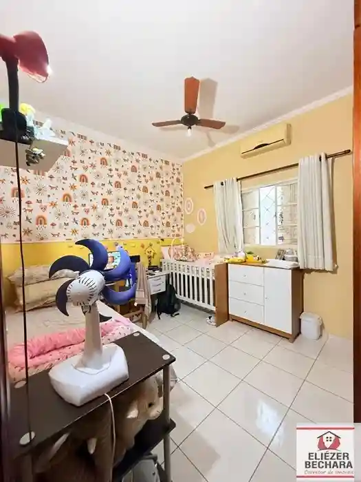 Casa com 3 quartos à venda, 280m² — foto 3 de 35