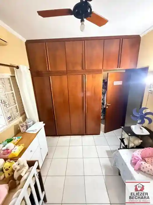 Casa com 3 quartos à venda, 280m² — foto 28 de 35