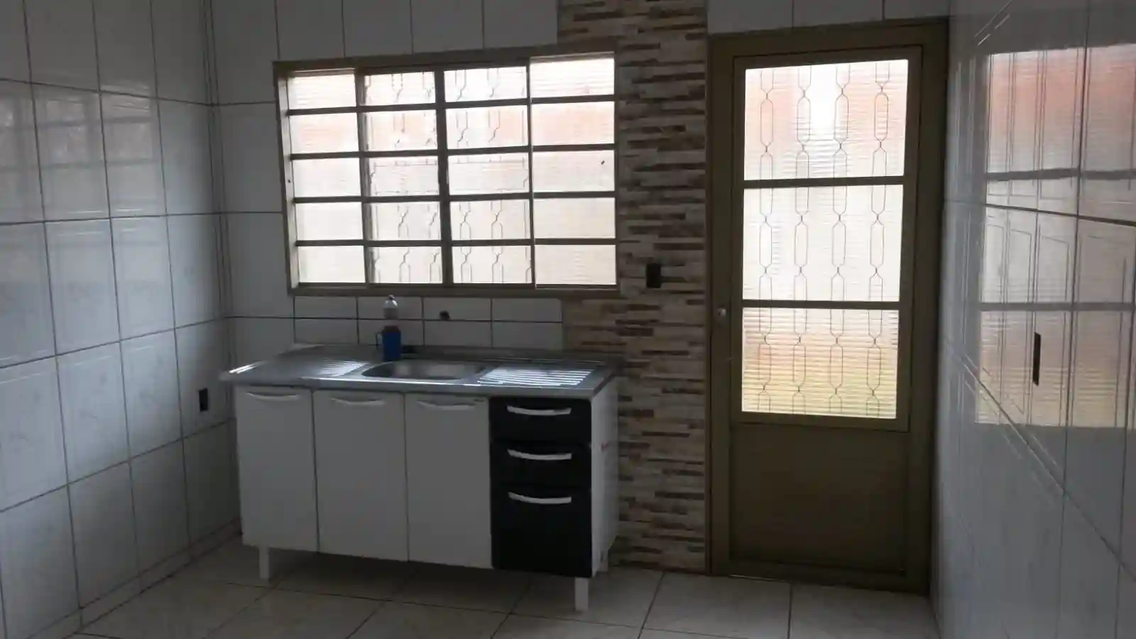 Casa com 3 quartos à venda, 200m² — foto 6 de 16