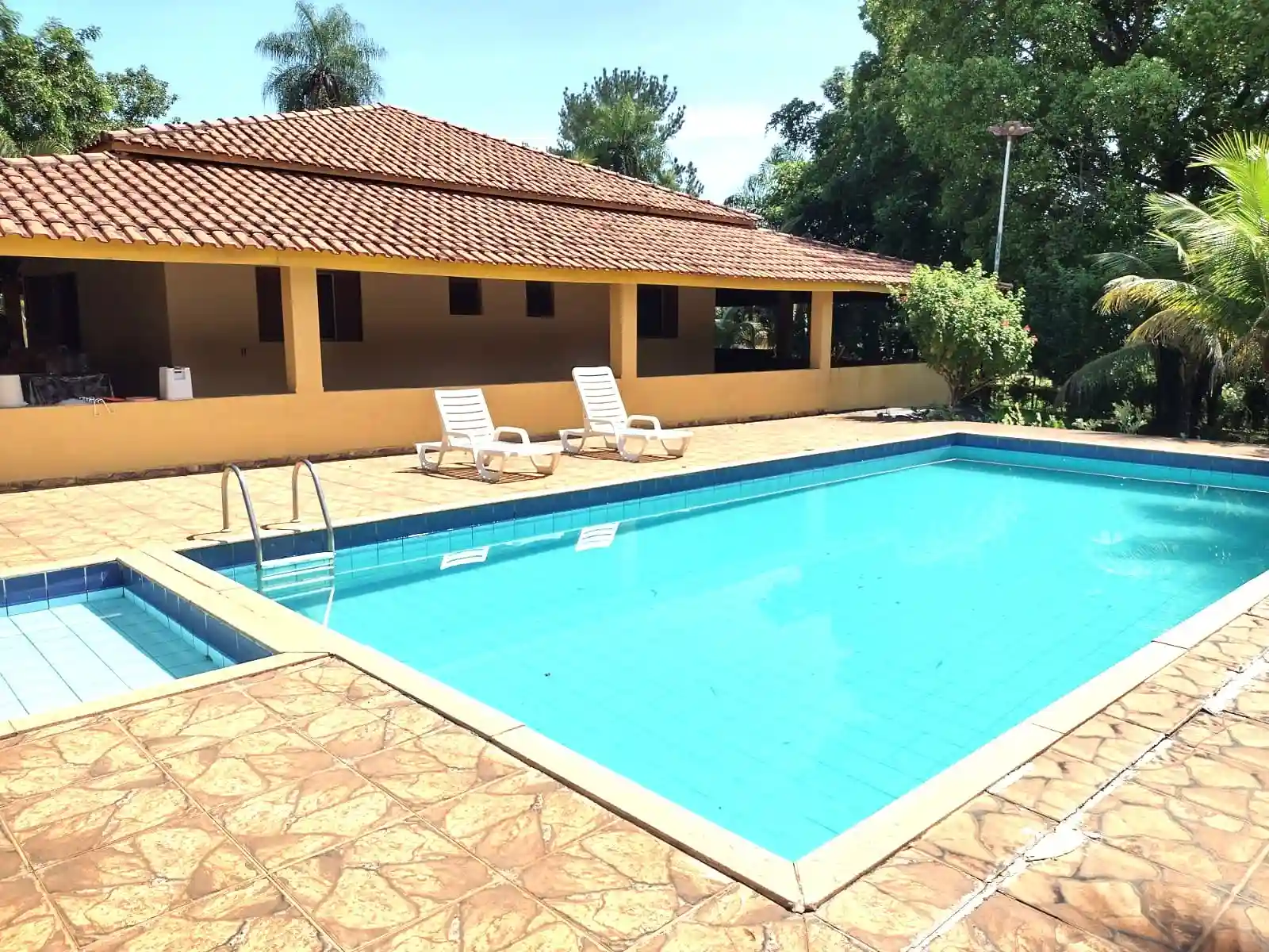 Fazenda / Sítio / Chácara com 2 quartos à venda, 6250m² — foto 1 de 8
