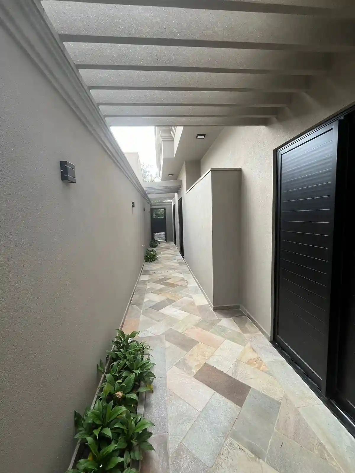 Casa de Condomínio com 3 quartos à venda, 200m² — foto 1 de 24