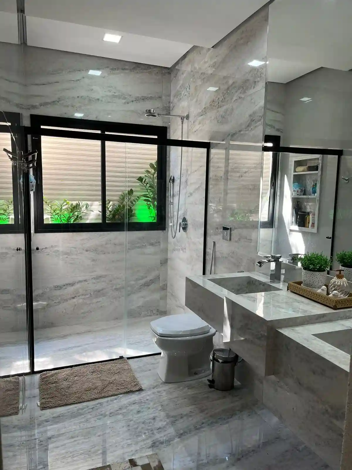 Casa de Condomínio com 3 quartos à venda, 200m² — foto 9 de 24