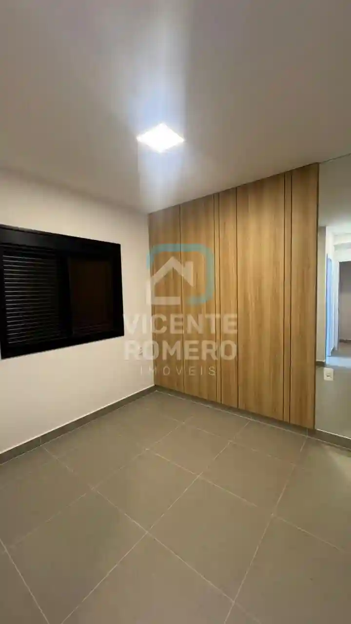 Apartamento com 3 quartos para aluguel, 78m² — foto 4 de 10