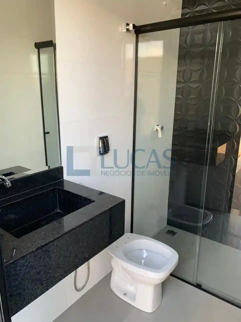 Casa de Condomínio com 3 quartos à venda, 185m² — foto 13 de 28