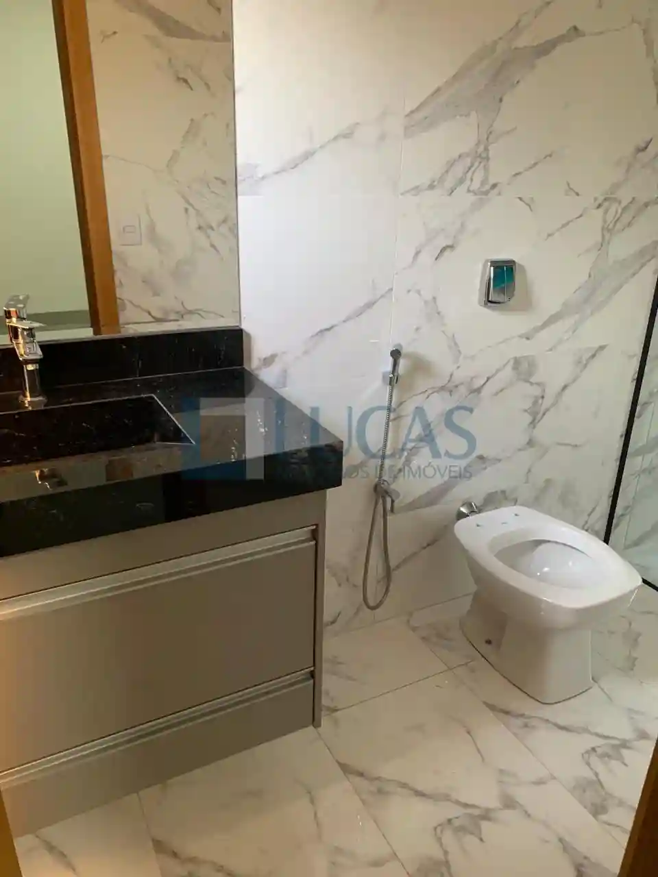 Casa de Condomínio com 3 quartos à venda, 185m² — foto 15 de 28
