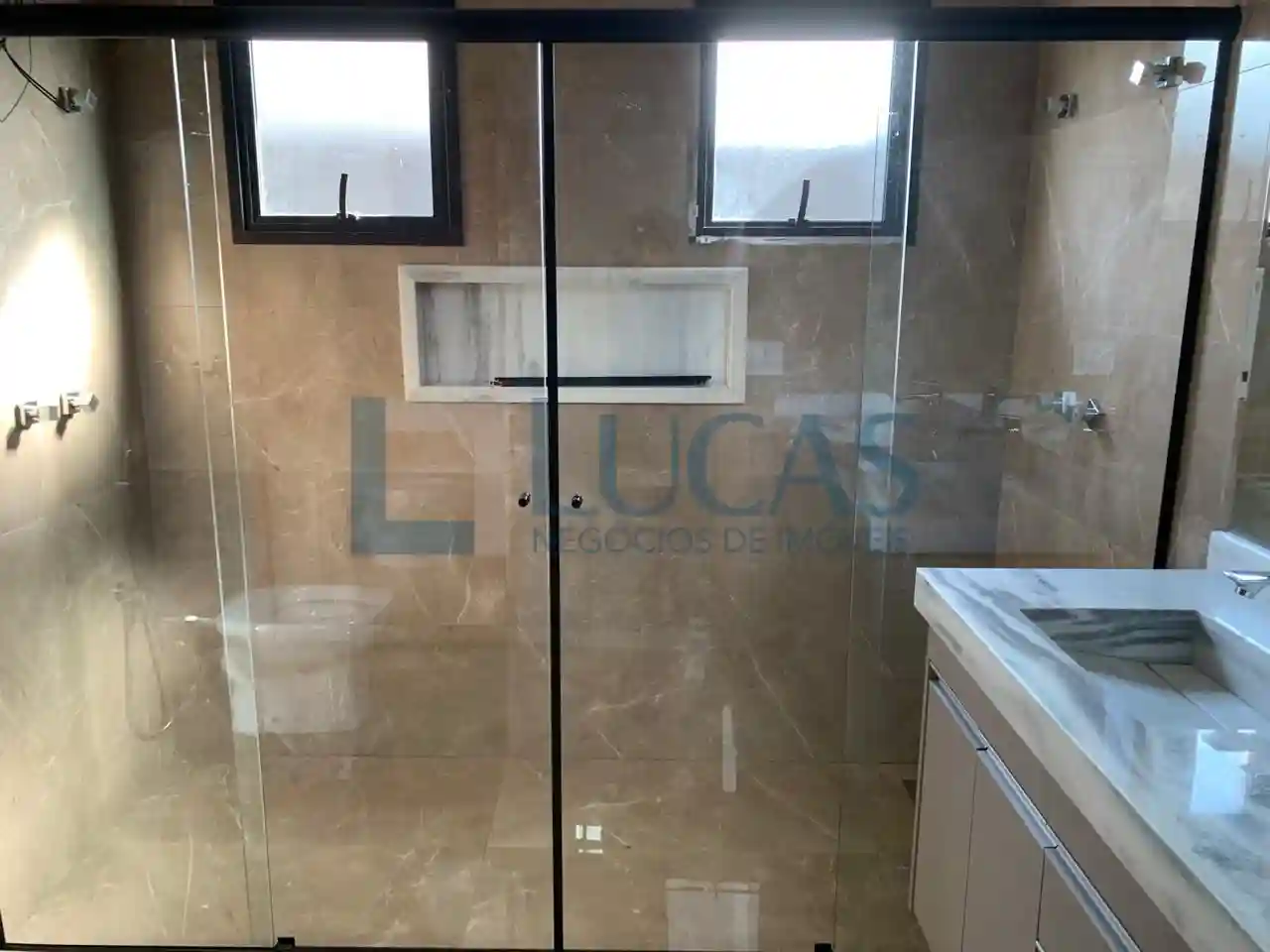 Casa de Condomínio com 3 quartos à venda, 185m² — foto 10 de 28