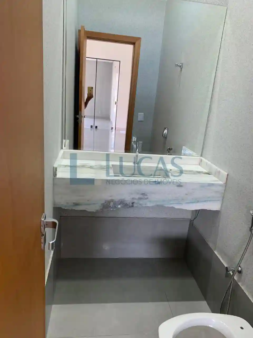 Casa de Condomínio com 3 quartos à venda, 185m² — foto 18 de 28