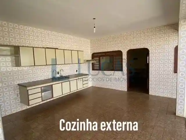 Casa Comercial com 3 quartos à venda, 310m² — foto 9 de 18