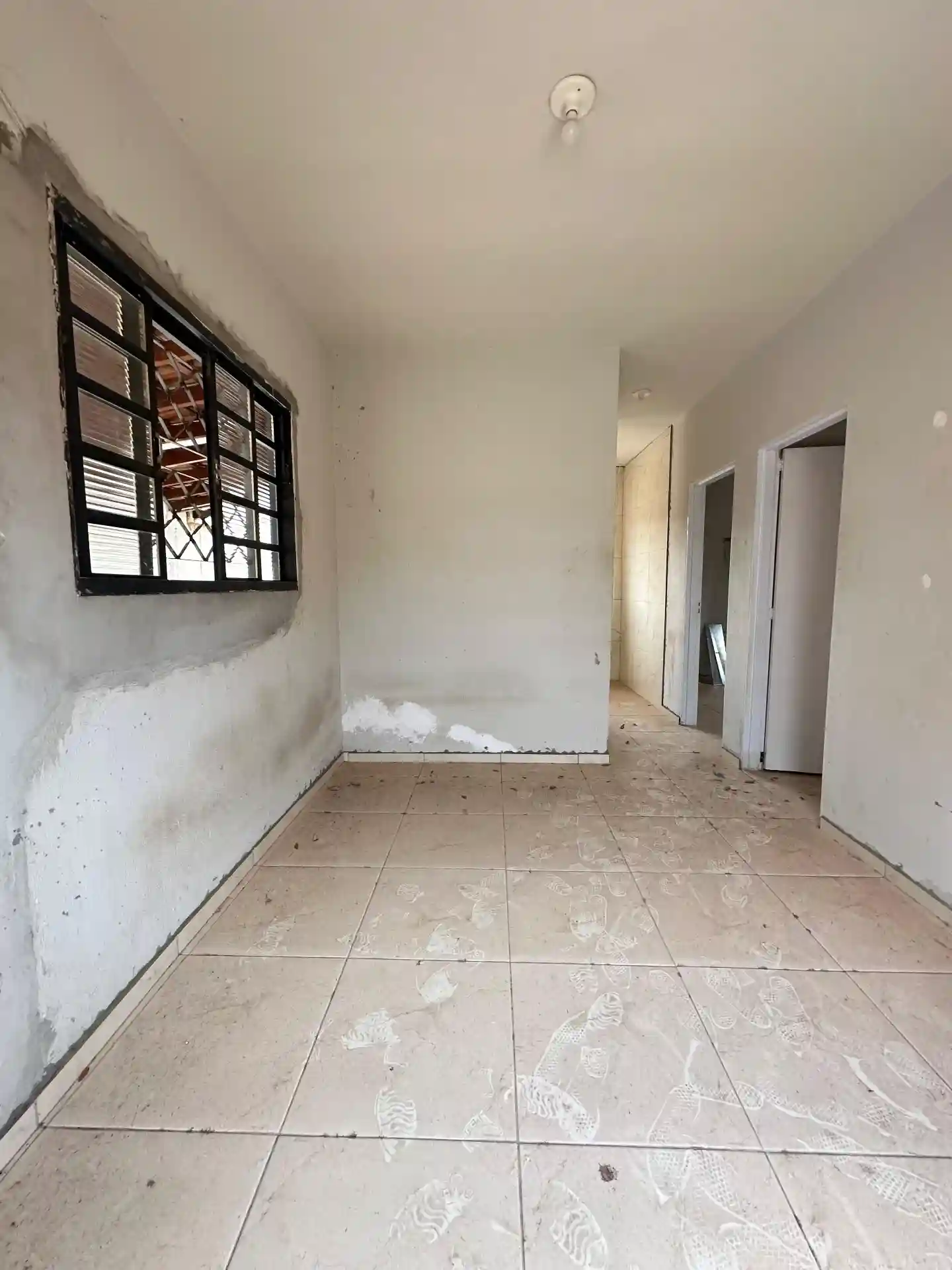 Casa com 2 quartos à venda, 70m² — foto 1 de 13