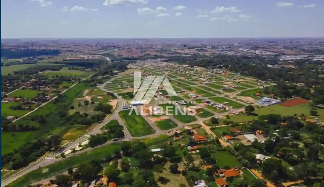 Terreno / Lote / Condomínio  à venda, 235m² — foto 1 de 7
