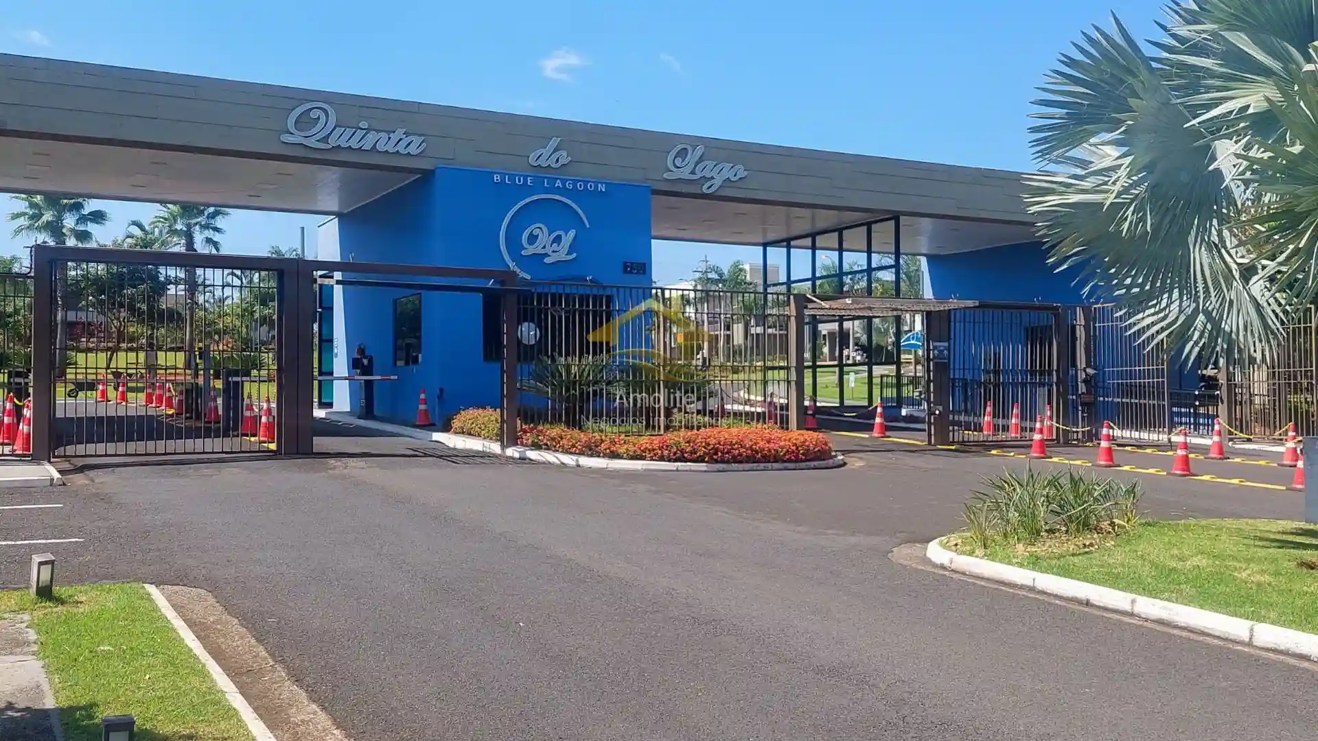 Terreno / Lote / Condomínio  à venda, 360m² — foto 6 de 7