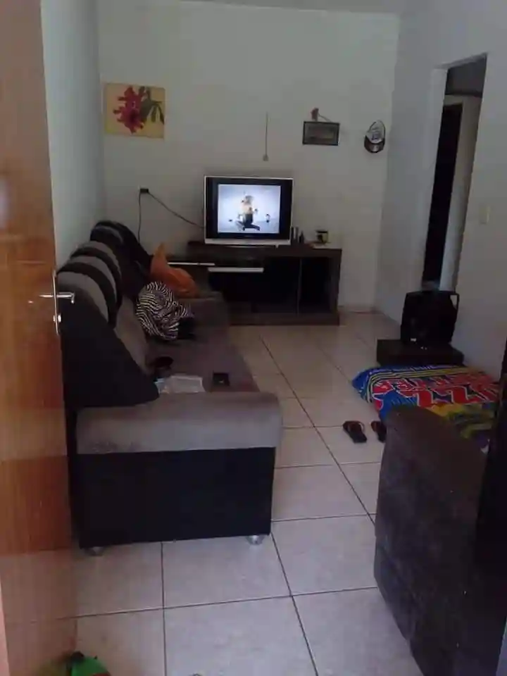 Casa de Vila com 3 quartos à venda, 150m² — foto 3 de 6