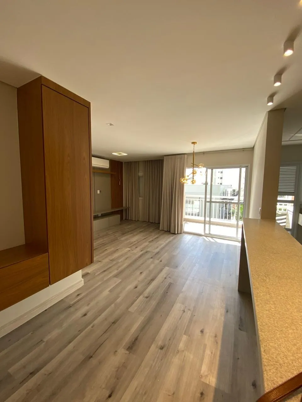 Apartamento com 2 quartos à venda, 65m² — foto 1 de 15