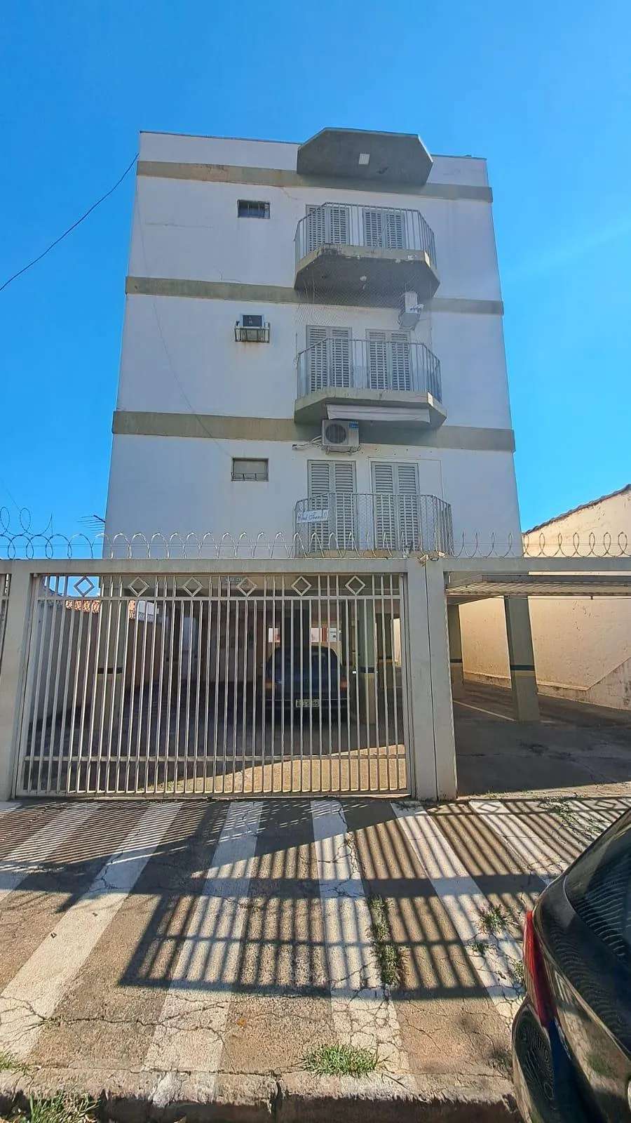 Apartamento com 3 quartos à venda, 75m² — foto 1 de 41