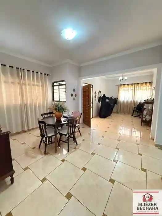 Casa com 3 quartos à venda, 290m² — foto 13 de 22