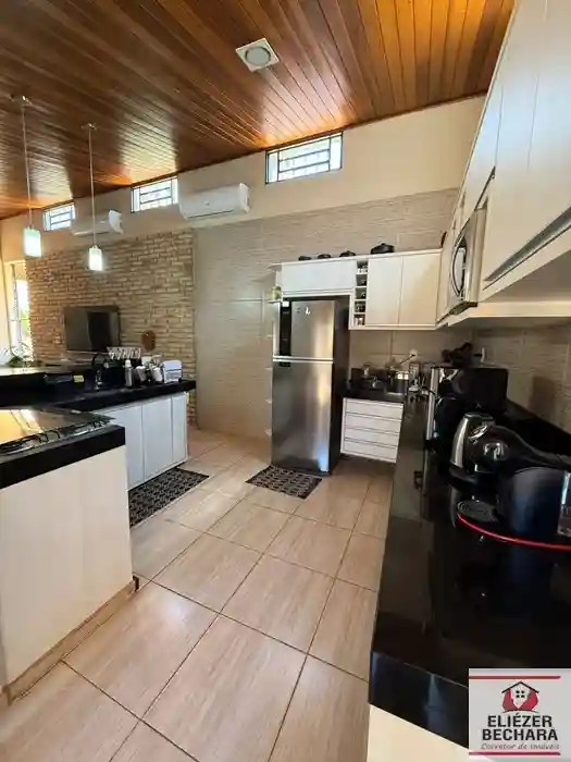 Casa com 3 quartos à venda, 290m² — foto 8 de 22