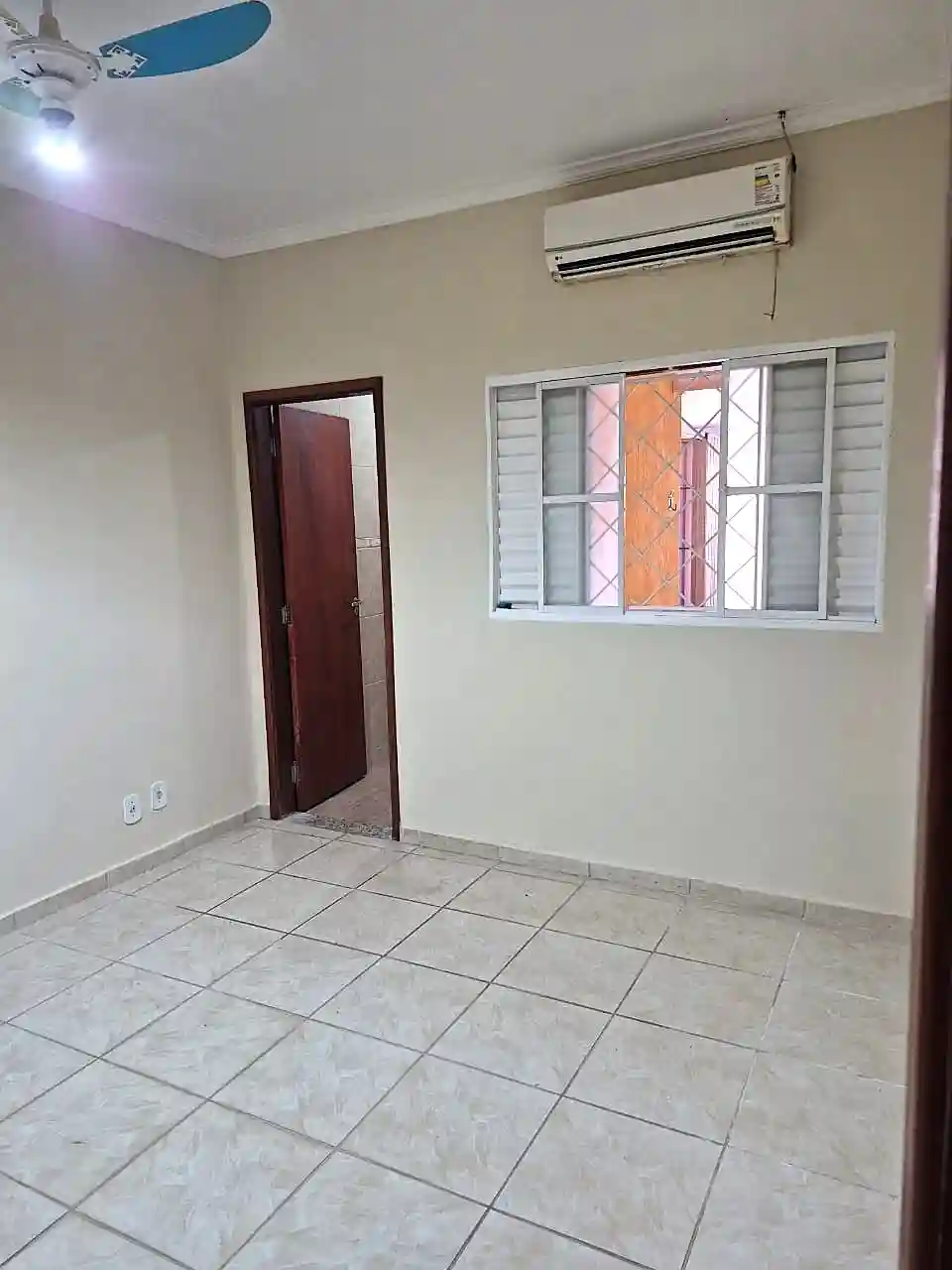 Casa com 2 quartos à venda, 200m² — foto 9 de 13